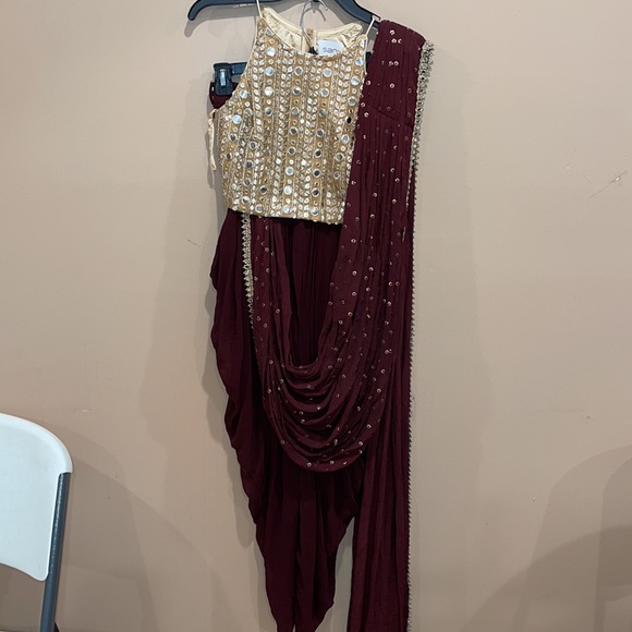 Sani Tara Dhoti Dress Burgundy and gold - Picture 4 of 8